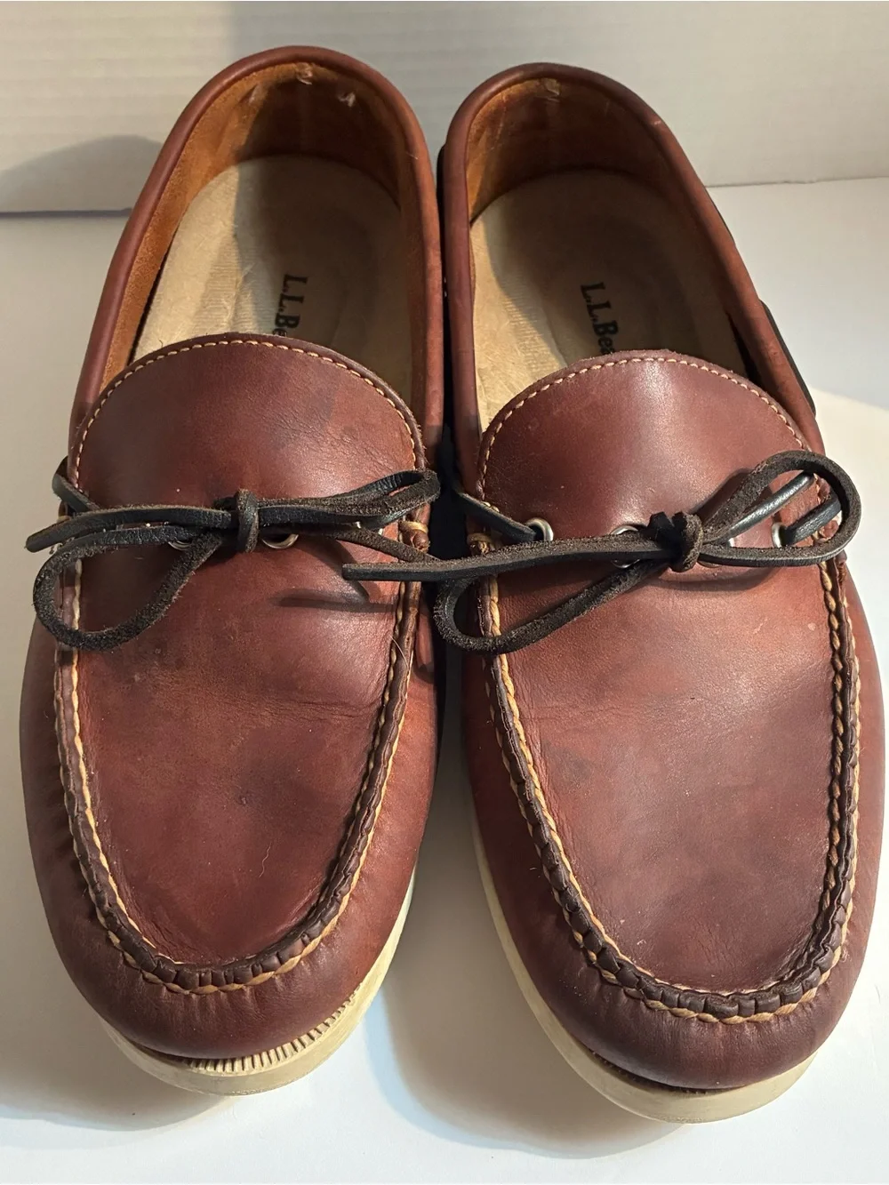 L.L. Bean Men's 8.5 Moccasins Hand Sewn Boat Shoes Leather Brown Loafers
